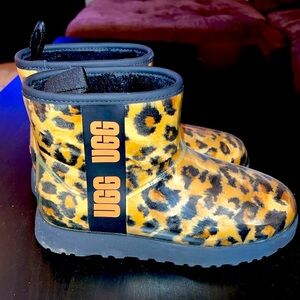 Brand new never worn clear waterproof Uggs ankle boots